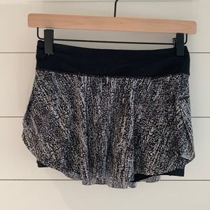 Lululemon Black Spotted Print Skirt!